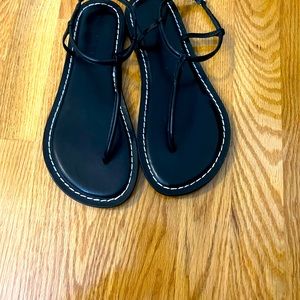 Bernardo Lilly Thong Sandal
